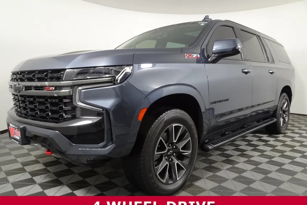 2021 Chevrolet Suburban Z71 photo 1