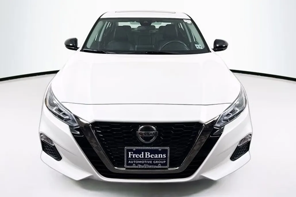 2021 Nissan Altima 2.5 SR photo 1