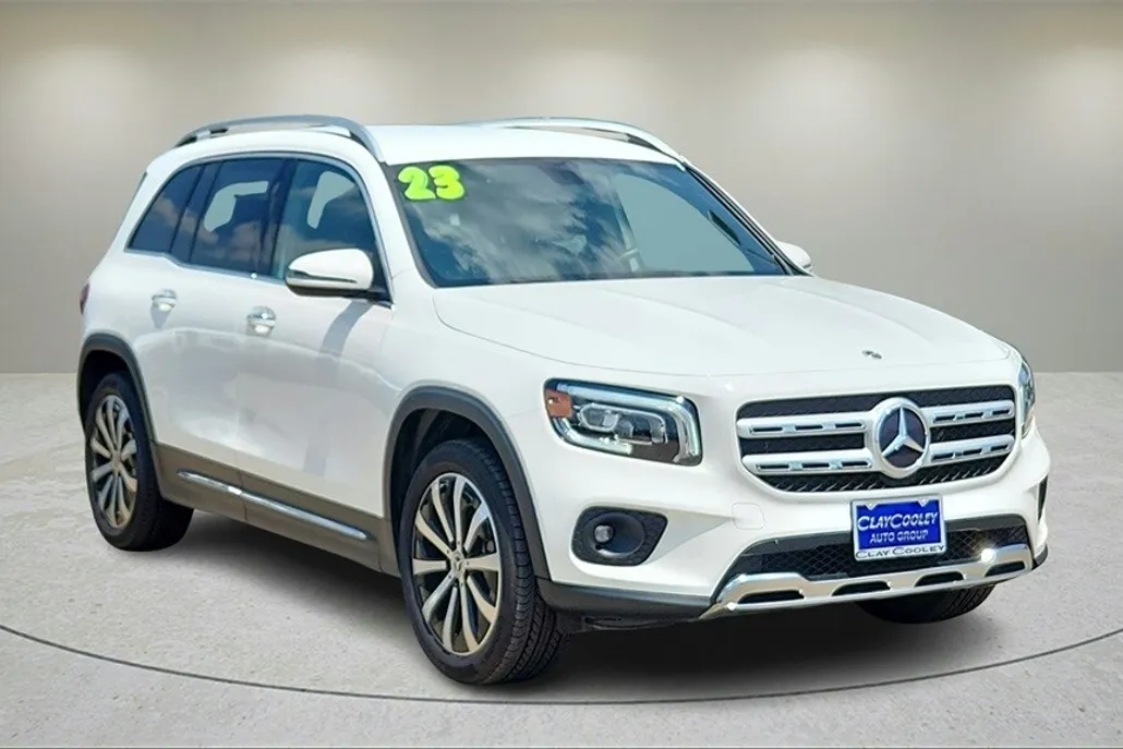 2023 Mercedes Benz GLB 250 4MATIC photo 1