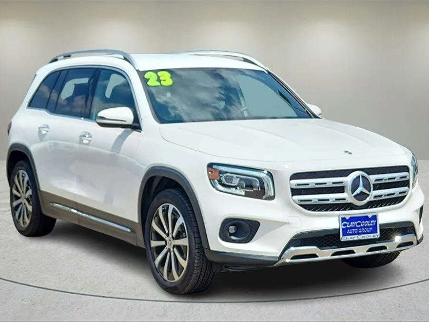 2023 Mercedes Benz GLB 250 4MATIC photo 1