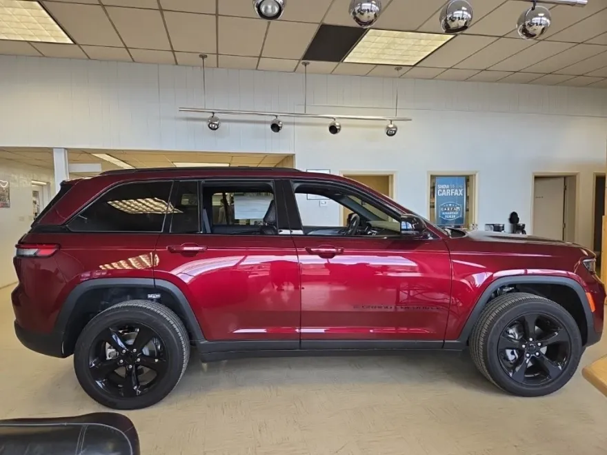 2025 Jeep Grand Cherokee Altitude X photo 1