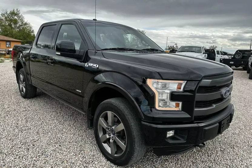 2016 Ford F-150 Lariat photo 1