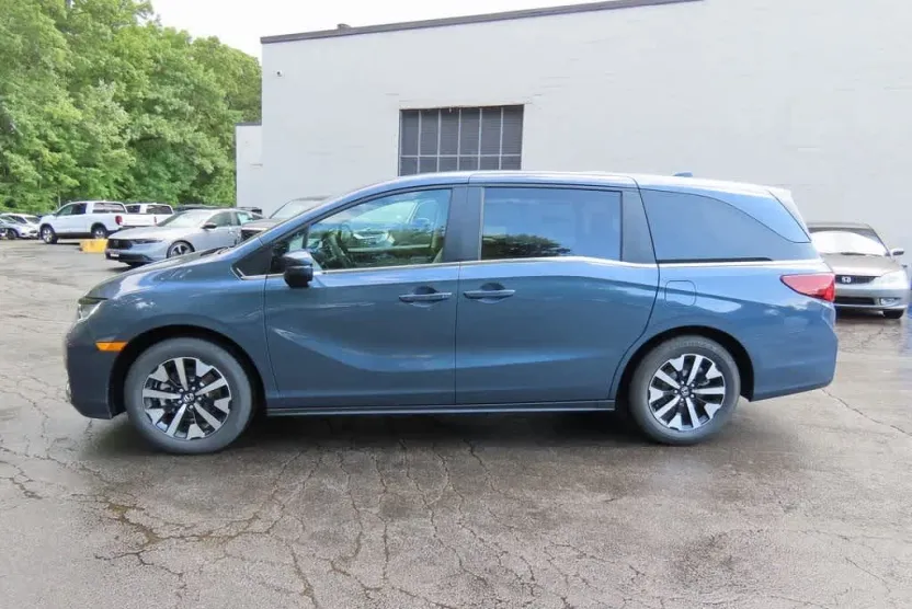 2026 Honda Odyssey EX-L photo 1