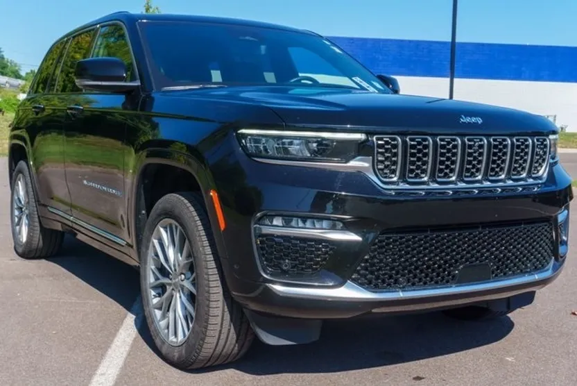 2024 Jeep Grand Cherokee Summit 4xe photo 1