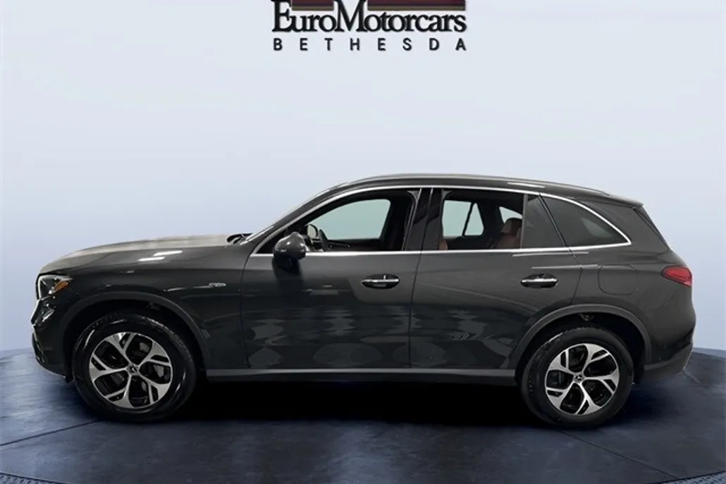 2025 Mercedes Benz GLC 350e 4MATIC photo 1