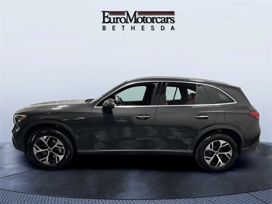 2025 Mercedes Benz GLC 350e 4MATIC photo 1
