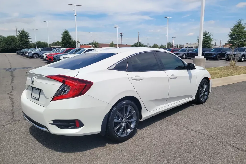 2019 Honda Civic EX-L photo 1
