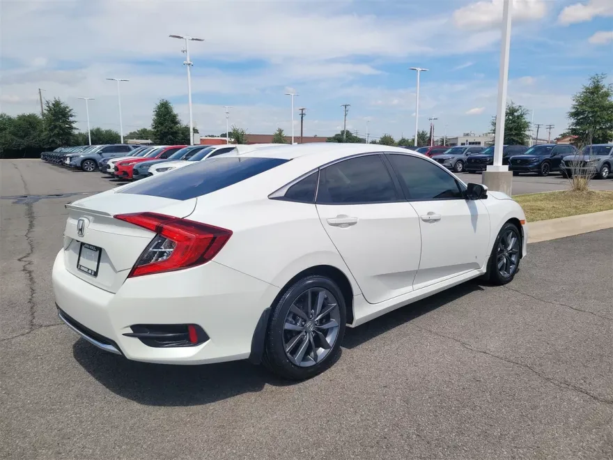 2019 Honda Civic EX-L photo 1