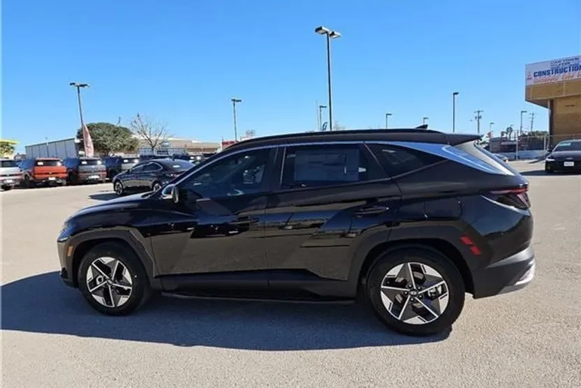 2025 Hyundai Tucson SEL Convenience photo 1