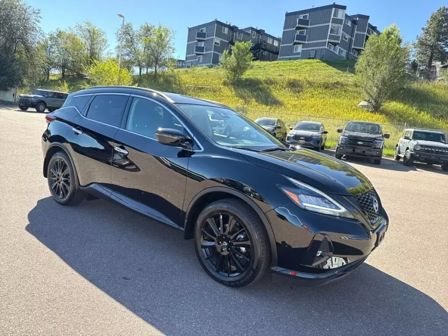 2023 Nissan Murano SV photo 1