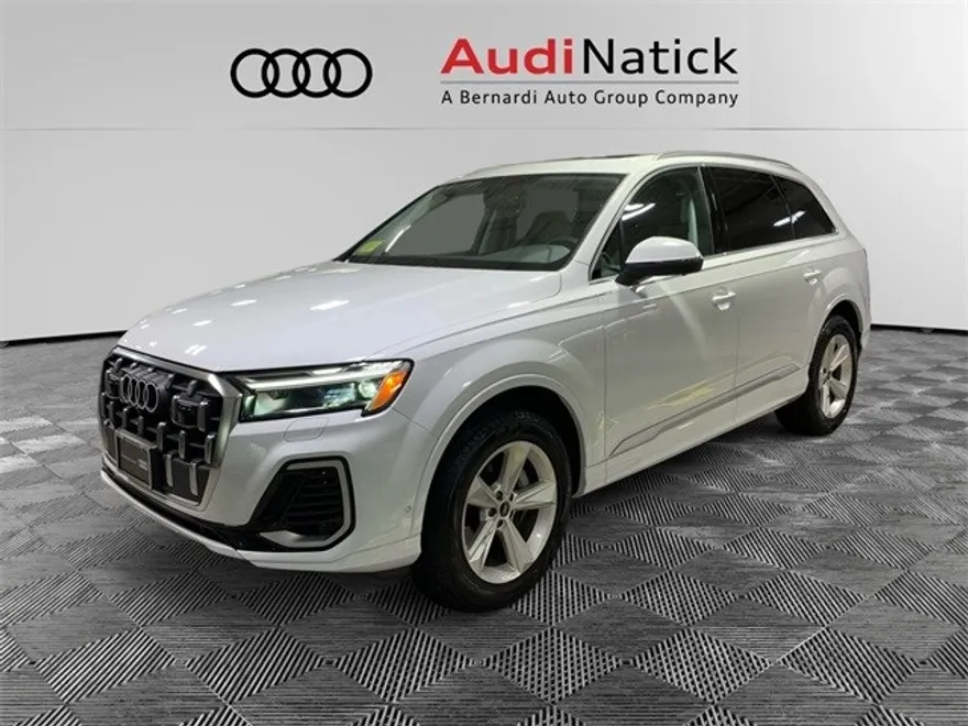 2025 Audi Q7 45 Premium photo 1