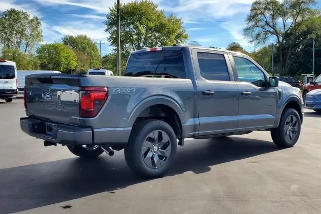 2025 Ford F-150 STX photo 1