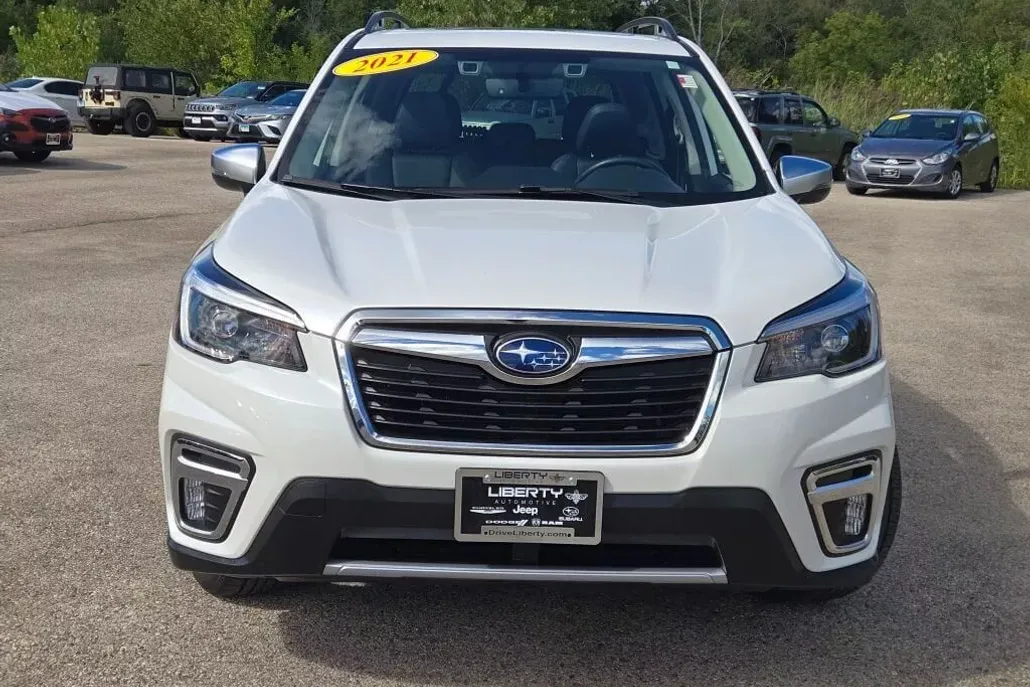 2021 Subaru Forester Touring photo 1