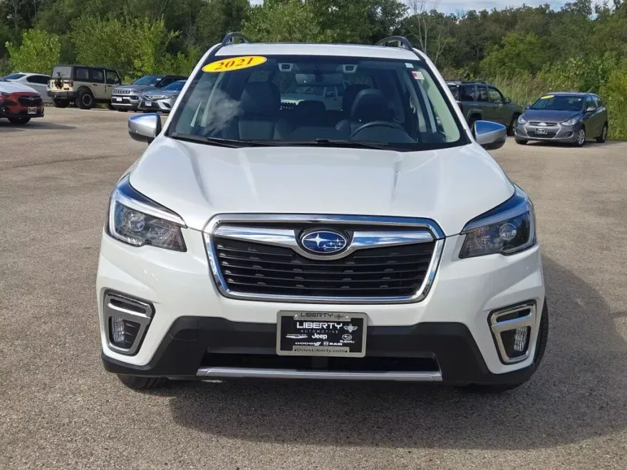 2021 Subaru Forester Touring photo 1