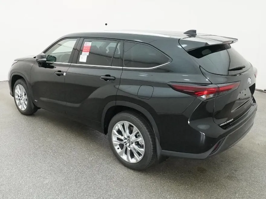 2025 Toyota Highlander Hybrid Limited photo 1