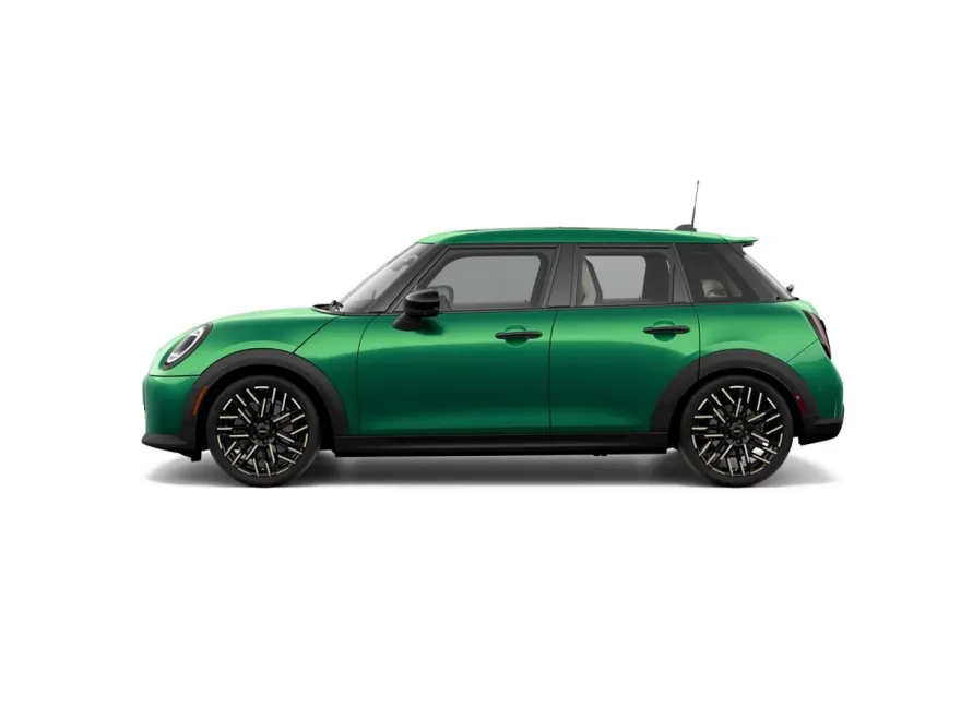 2026 Mini Cooper 4 Door Hardtop Iconic photo 1