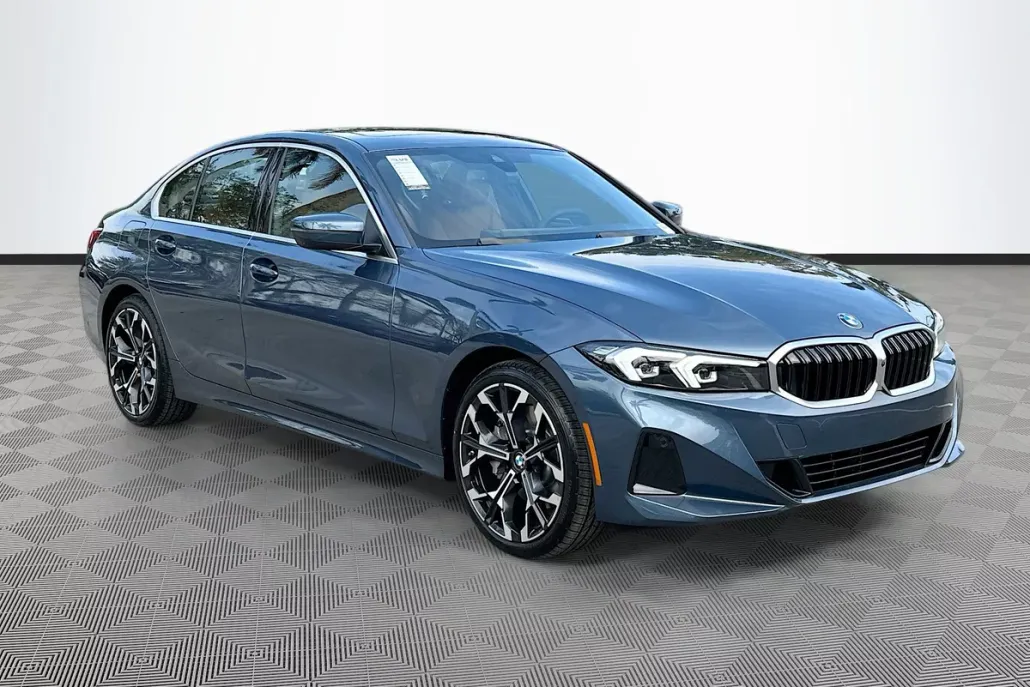 2025 Bmw 330i photo 1