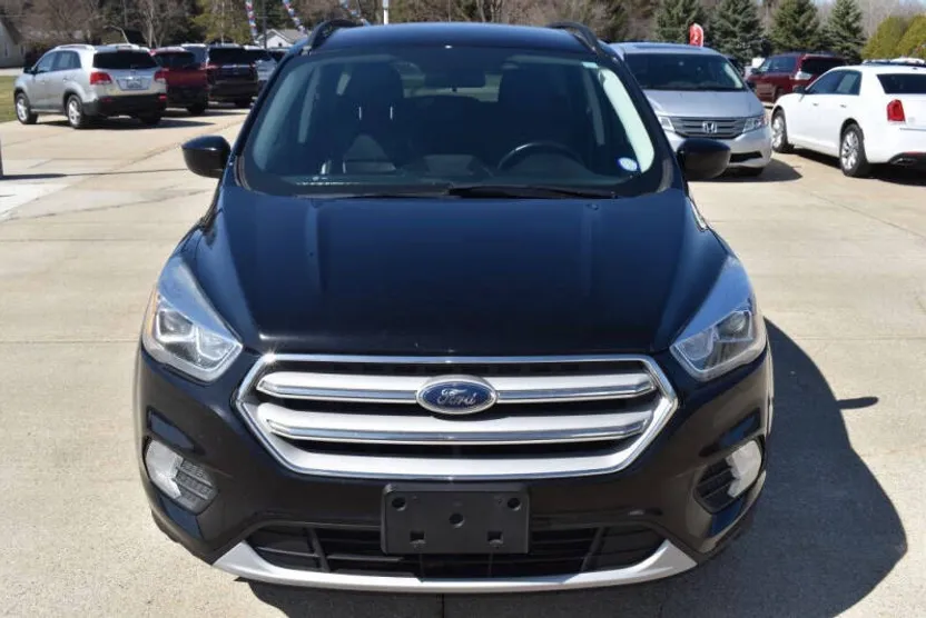 2019 Ford Escape SEL photo 1