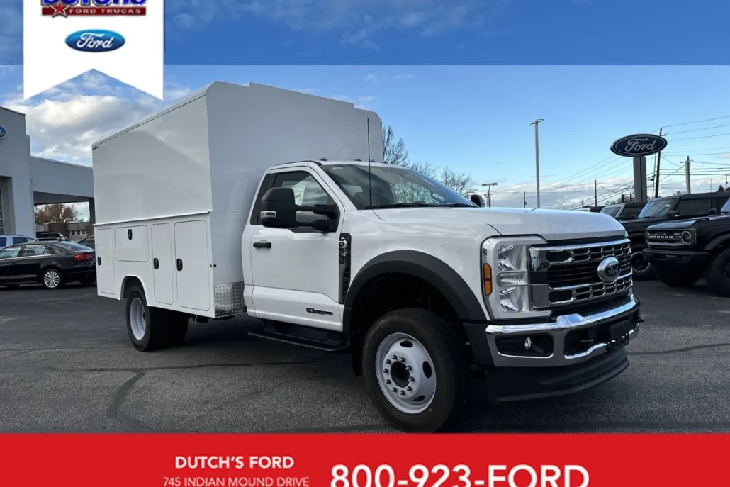 2024 Ford F-550 photo 1