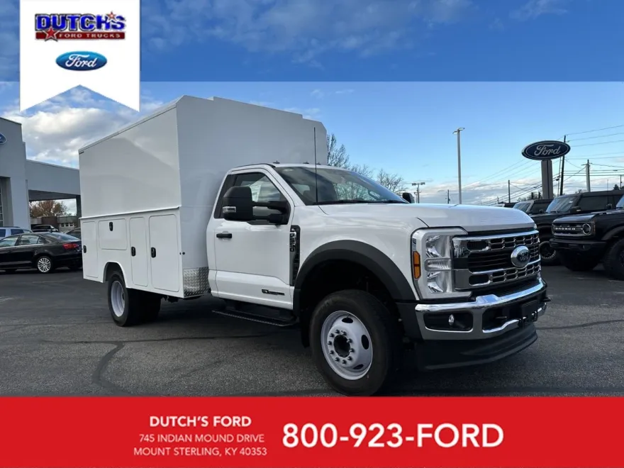2024 Ford F-550 photo 1