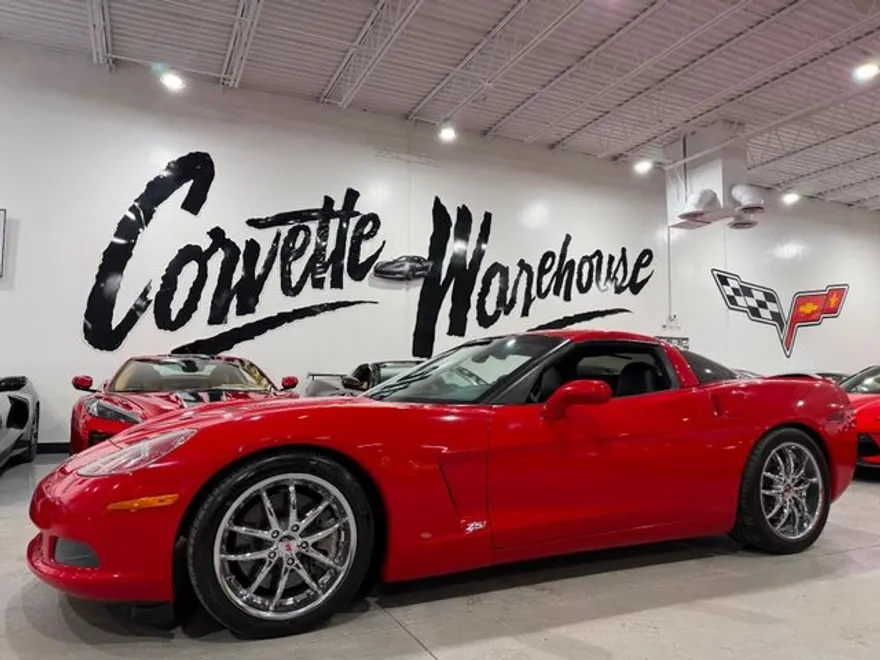 2005 Chevrolet Corvette 3LT photo 1