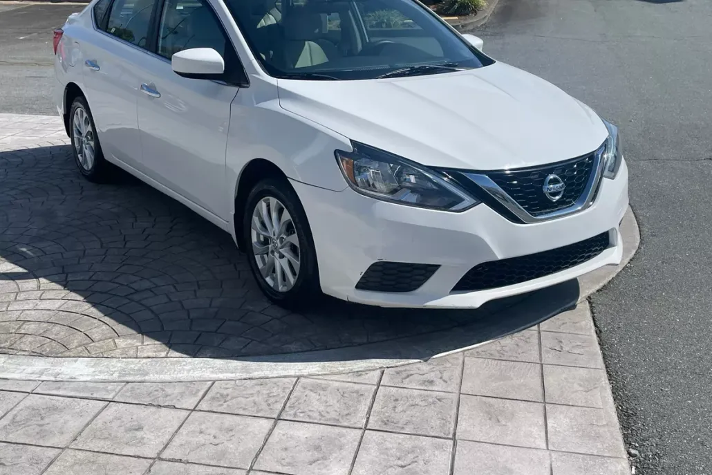 2017 Nissan Sentra S photo 1