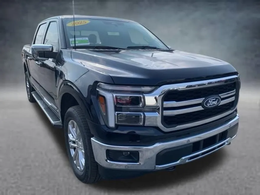 2025 Ford F-150 Lariat photo 1