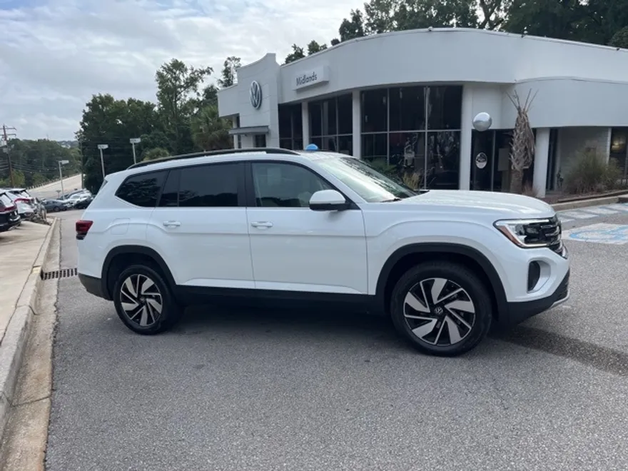 2026 Volkswagen Atlas SE Technology photo 1
