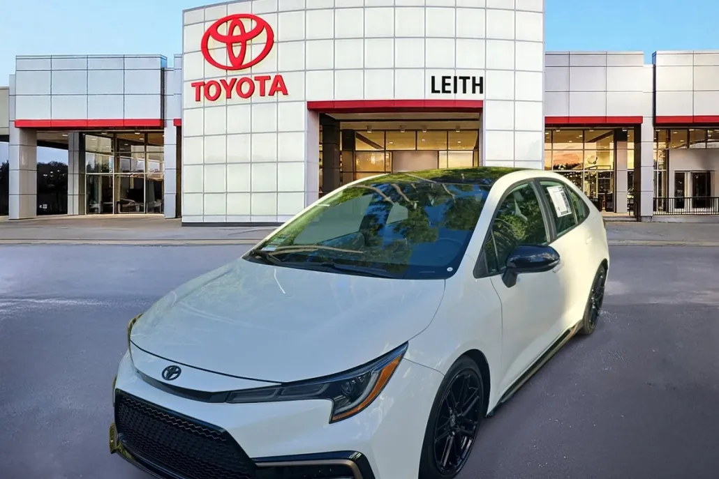 2021 Toyota Corolla SE photo 1