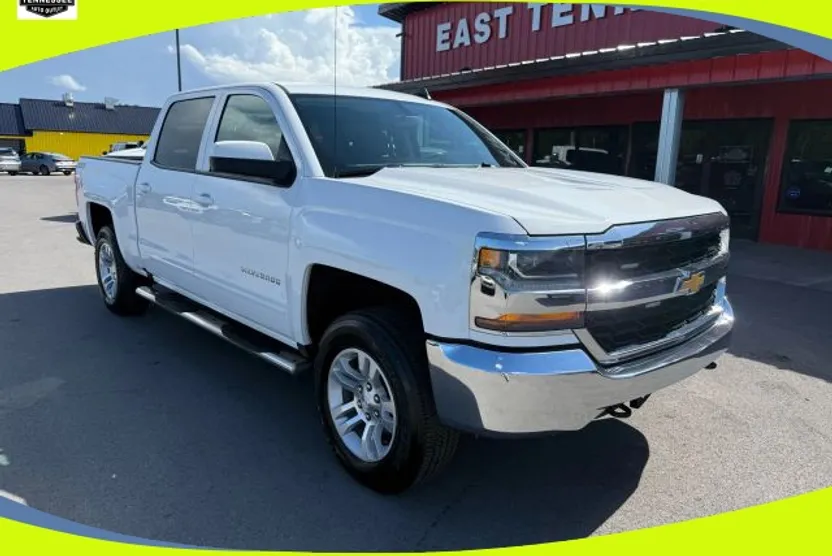 2017 Chevrolet Silverado 1500 LT photo 1
