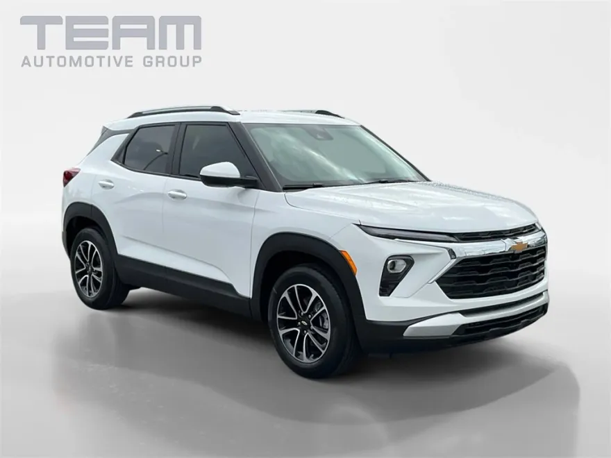 2026 Chevrolet Trailblazer LT photo 1
