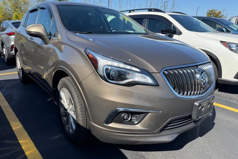 2017 Buick Envision Essence photo 1