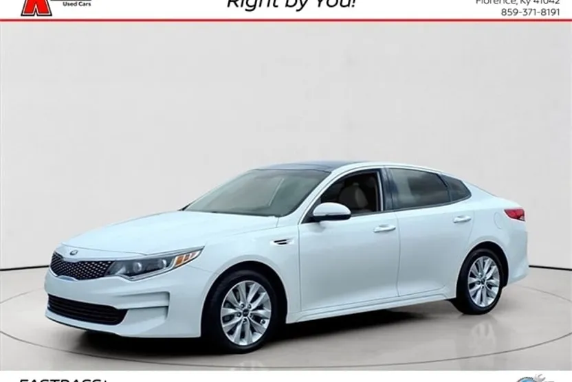 2016 Kia Optima EX photo 1