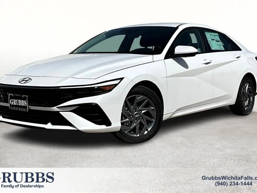 2025 Hyundai Elantra Hybrid photo 1