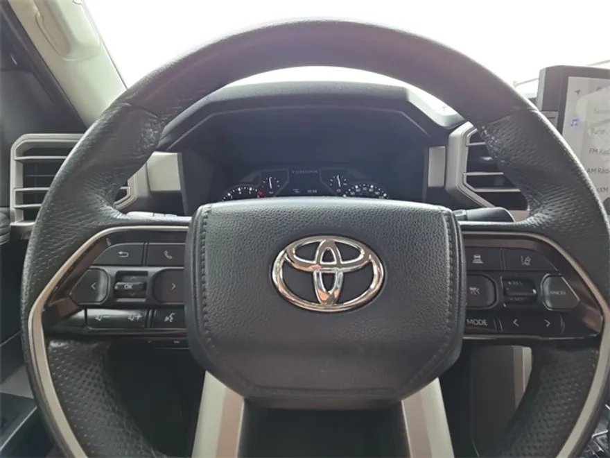 2023 Toyota Tundra Limited photo 1
