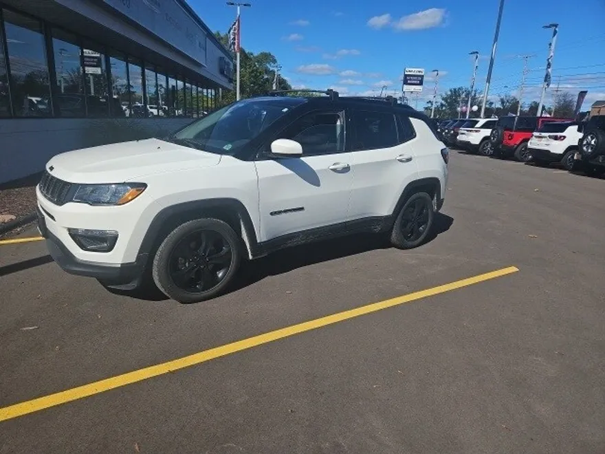 2021 Jeep Compass Altitude photo 1