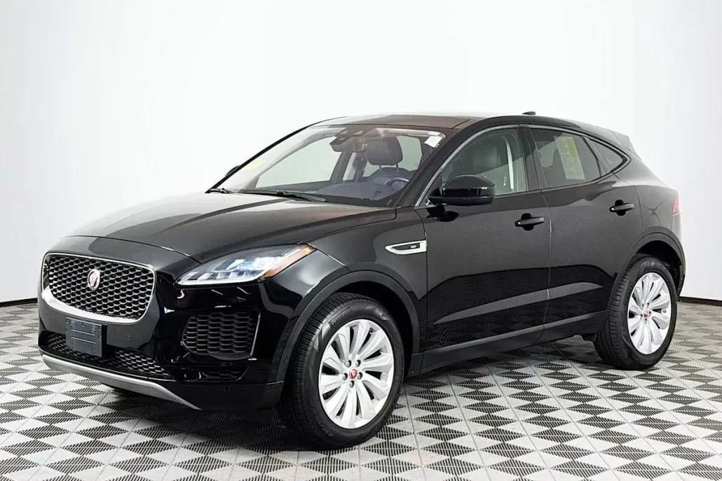 2020 Jaguar E-PACE SE photo 1
