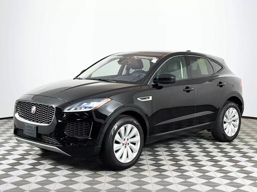2020 Jaguar E-PACE SE photo 1