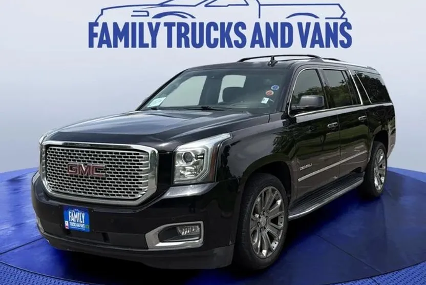 2017 Gmc Yukon XL Denali photo 1