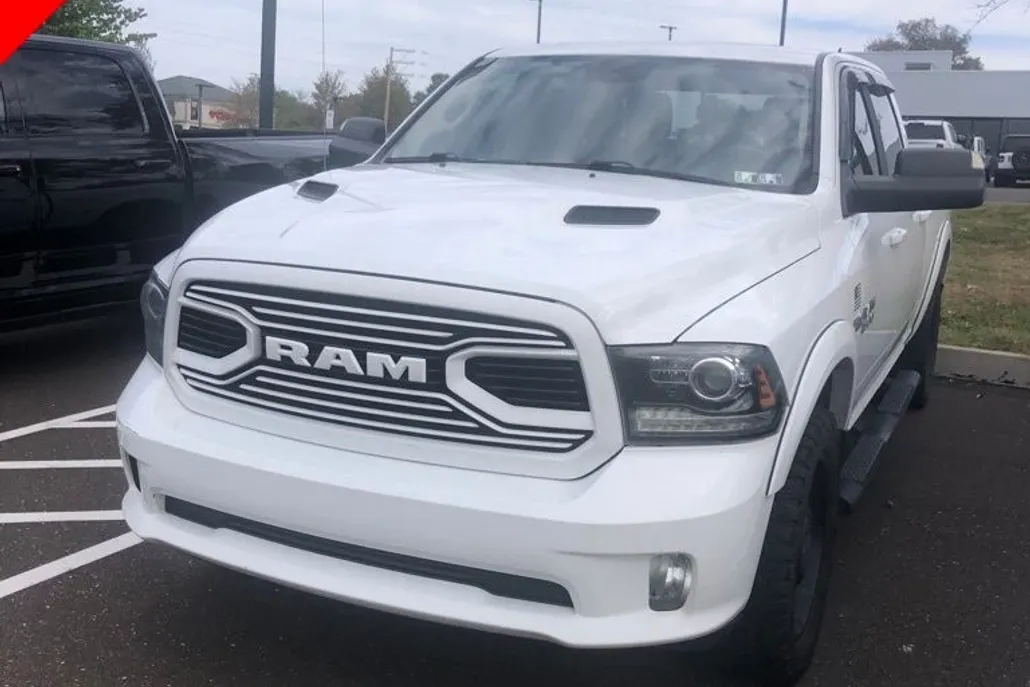 2018 Ram 1500 Sport photo 1