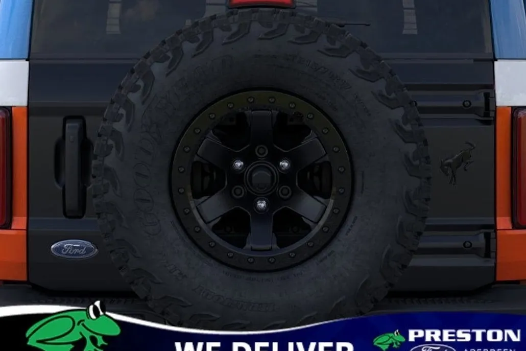 2025 Ford Bronco First Edition photo 1
