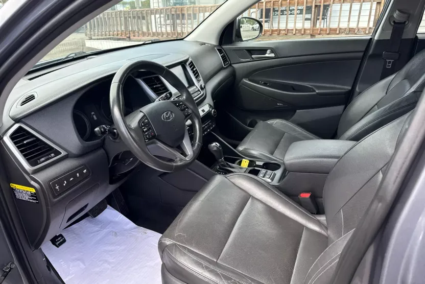 2018 Hyundai Tucson Plus Eco Sport Value Base Ultimate photo 1