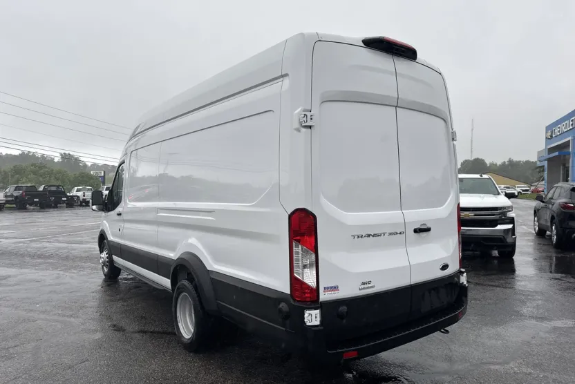 2024 Ford Transit photo 1