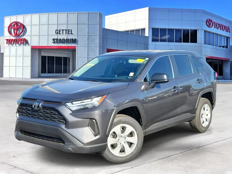 2024 Toyota RAV4 LE photo 1