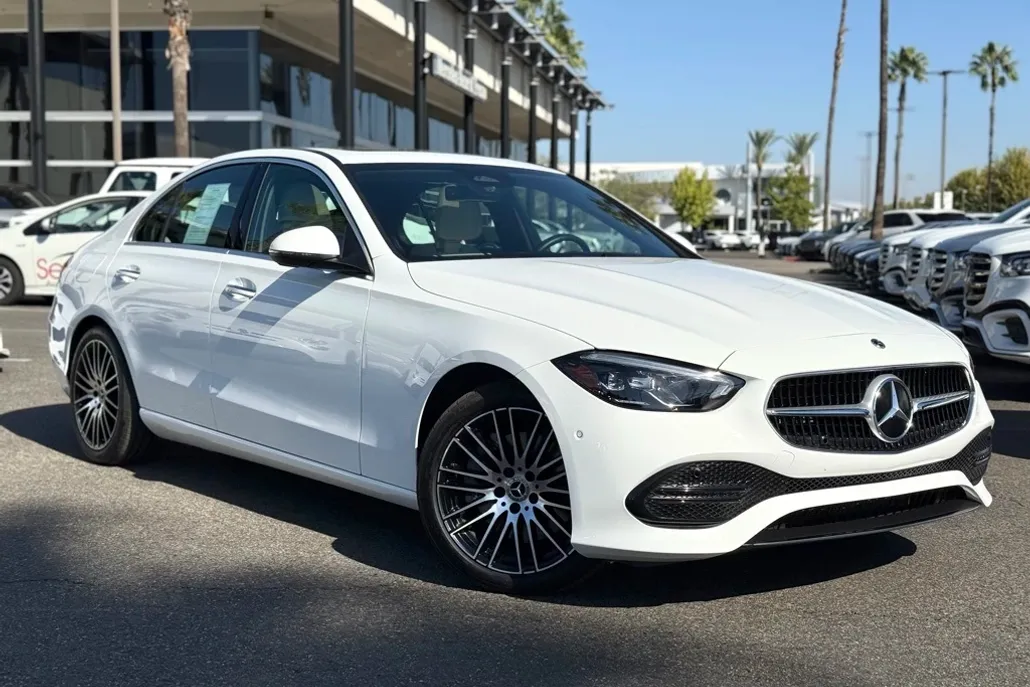 2025 Mercedes Benz C 300 4MATIC photo 1