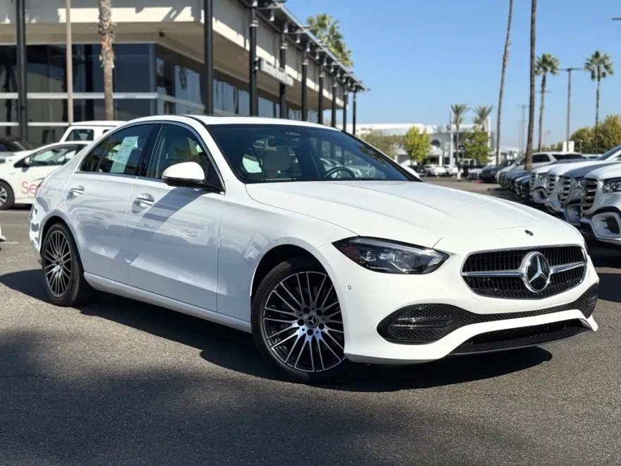 2025 Mercedes Benz C 300 4MATIC photo 1