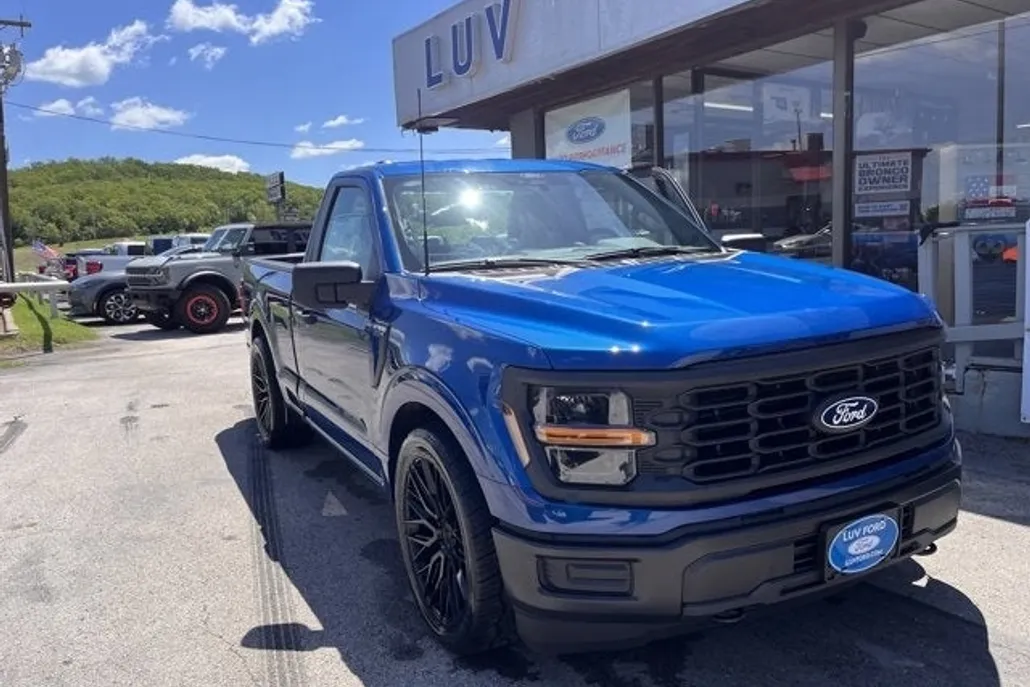 2025 Ford F-150 XL photo 1
