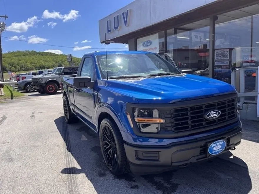 2025 Ford F-150 XL photo 1