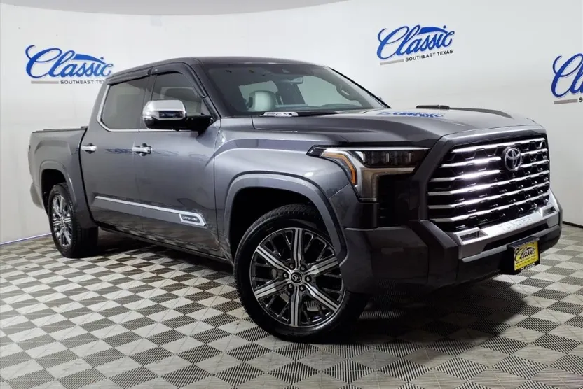2023 Toyota Tundra CapStone photo 1