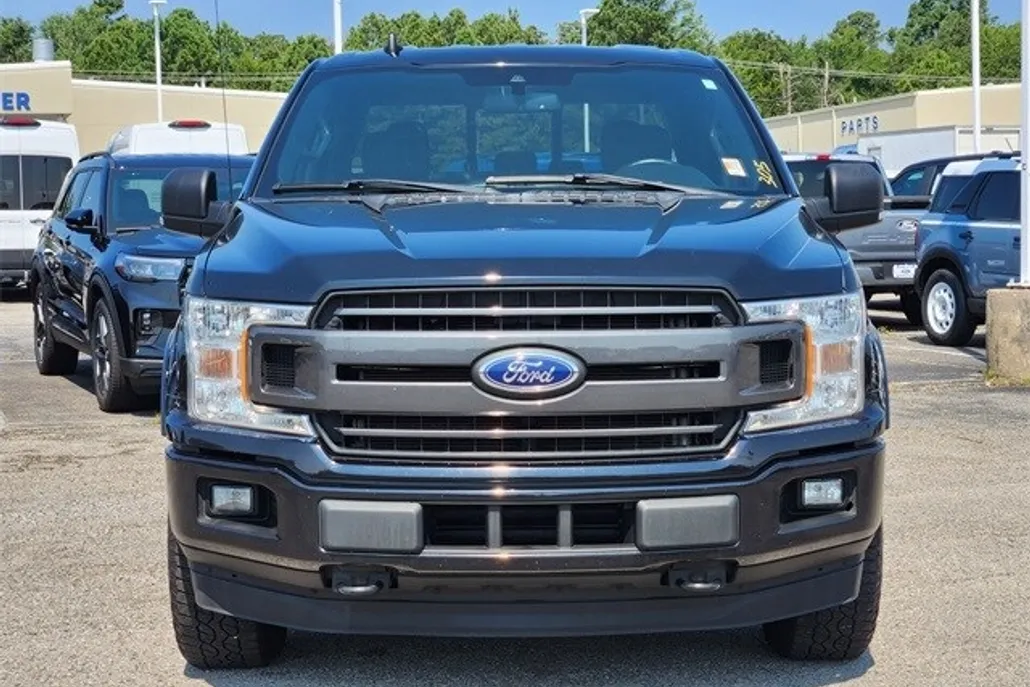 2020 Ford F-150 XLT photo 1